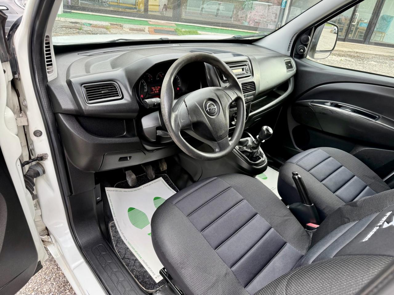 Opel Combo 1.4 Turbo EcoM Ok NEOPATENTATI