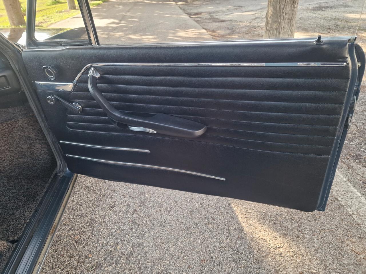 Bmw 2002 Tii - Book Service 5 speed