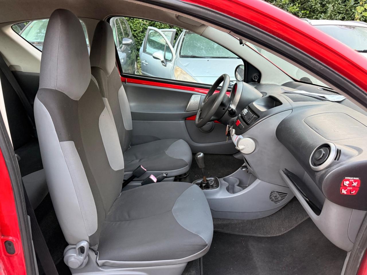 Peugeot 107 1.0 68CV 3p. Plaisir