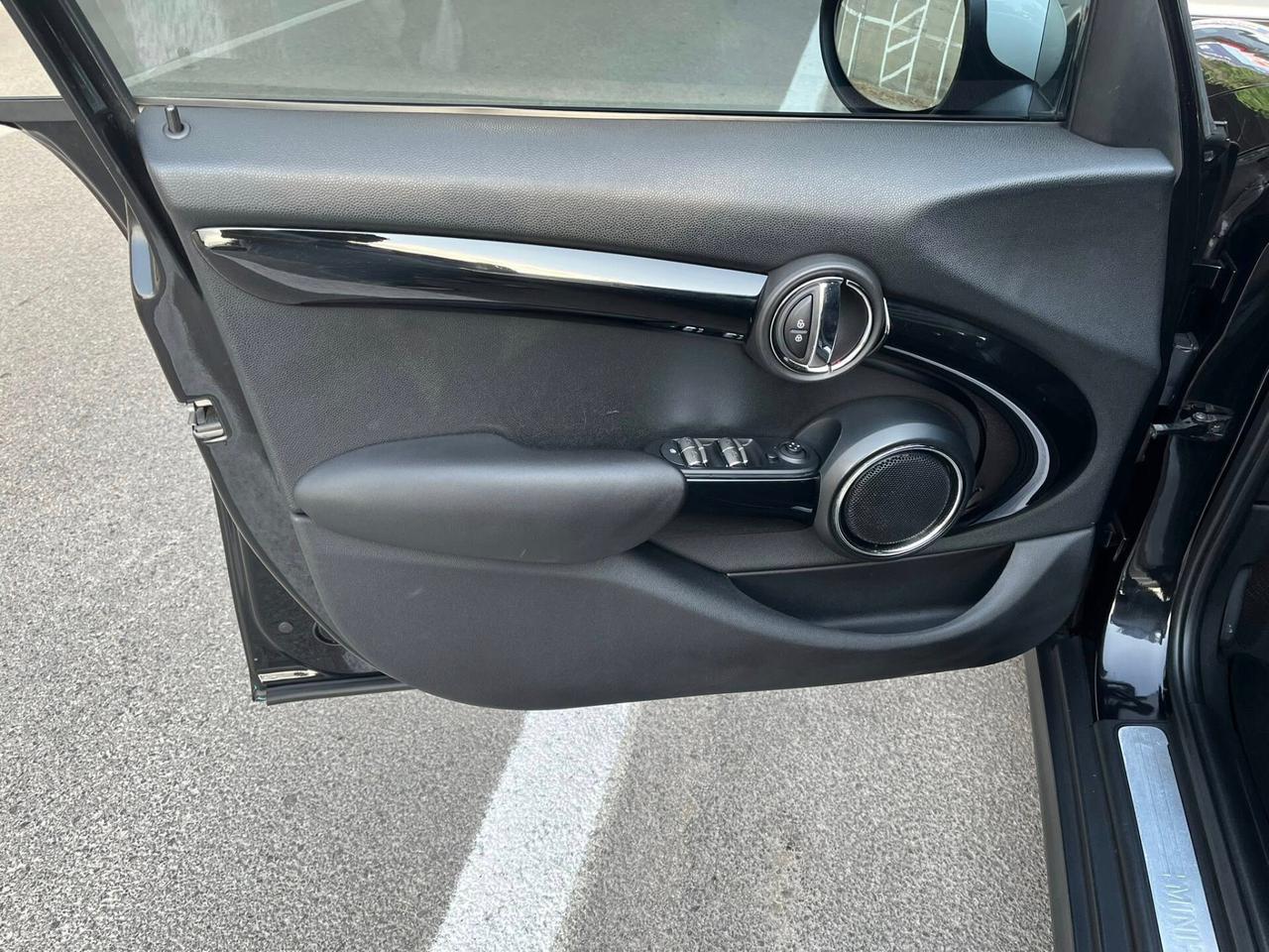 Mini COOPER 1.5 D 116CV Hype 5 porte