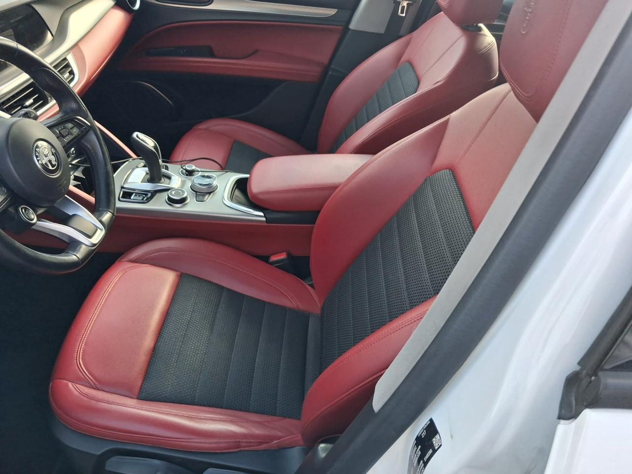 Alfa Romeo Stelvio 2.2 Turbodiesel 190 CV AT8 RWD Sprint GARANZIA 12 MESI CON CERTIFICATO DI CONFORMITA LEGGI D