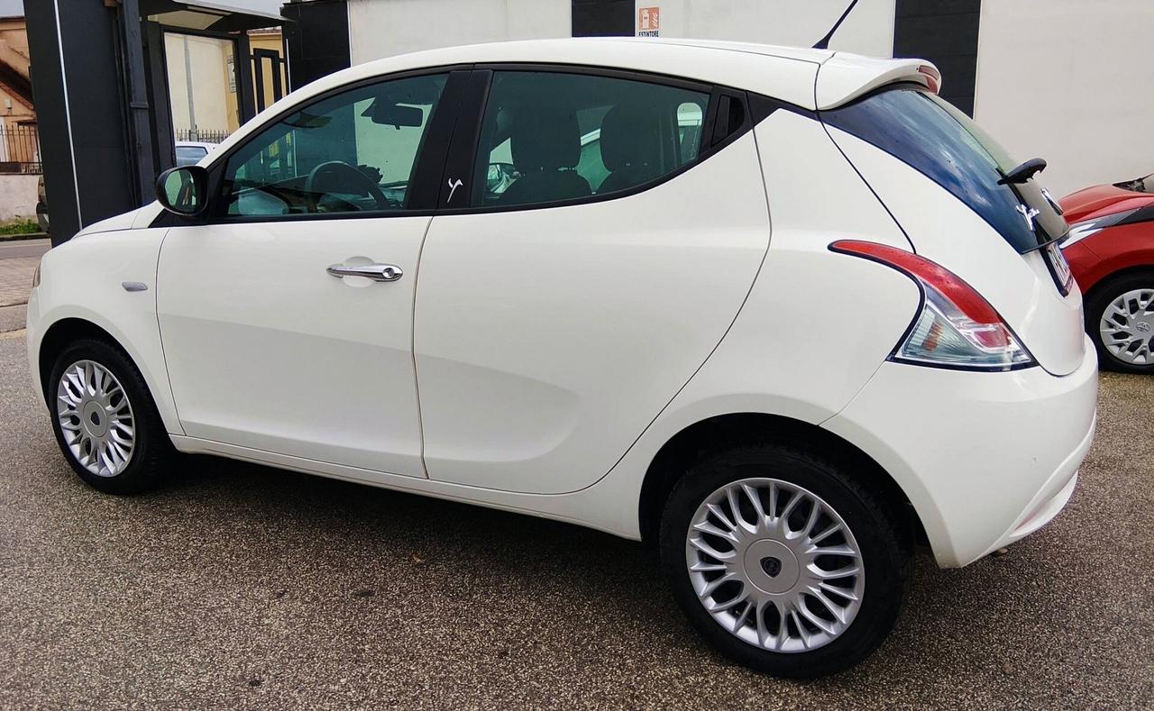 Lancia Ypsilon 1.2 2018 90K KM!