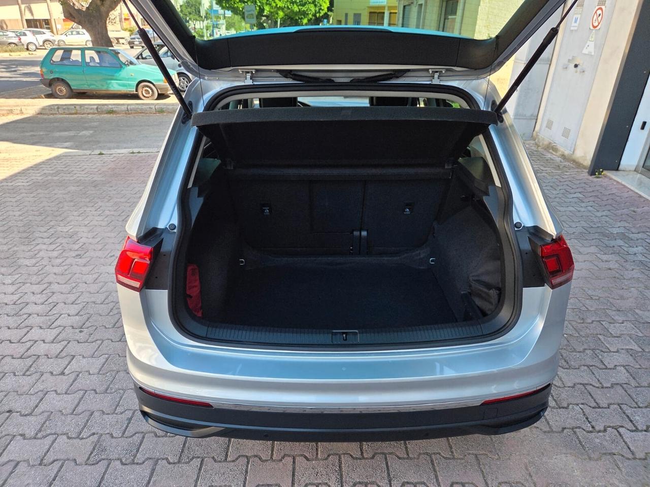 Volkswagen Tiguan 2.0 TDI 150 CV SCR DSG Life