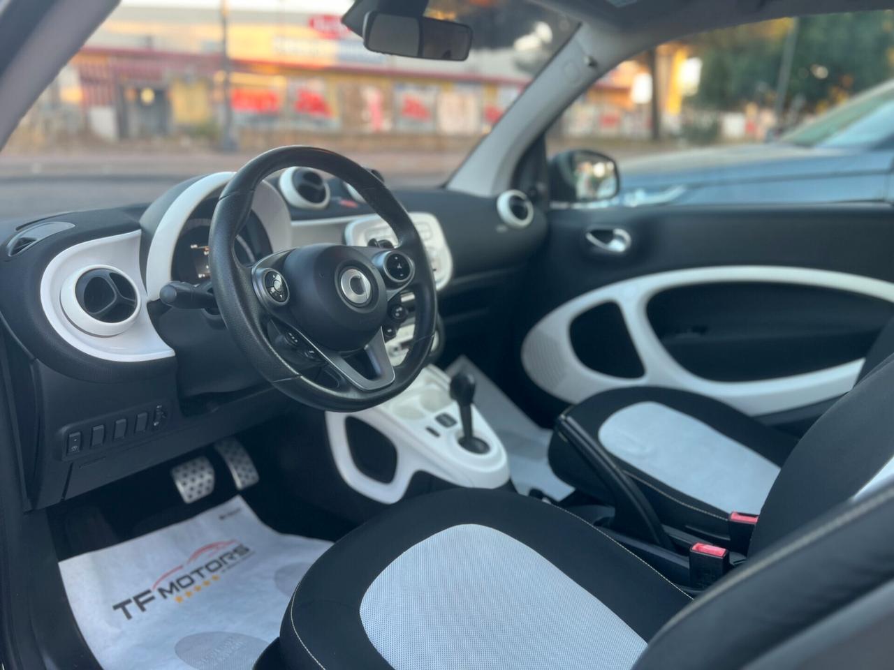 Smart fortwo 453 PASSION SOLO 97.000KM 2015
