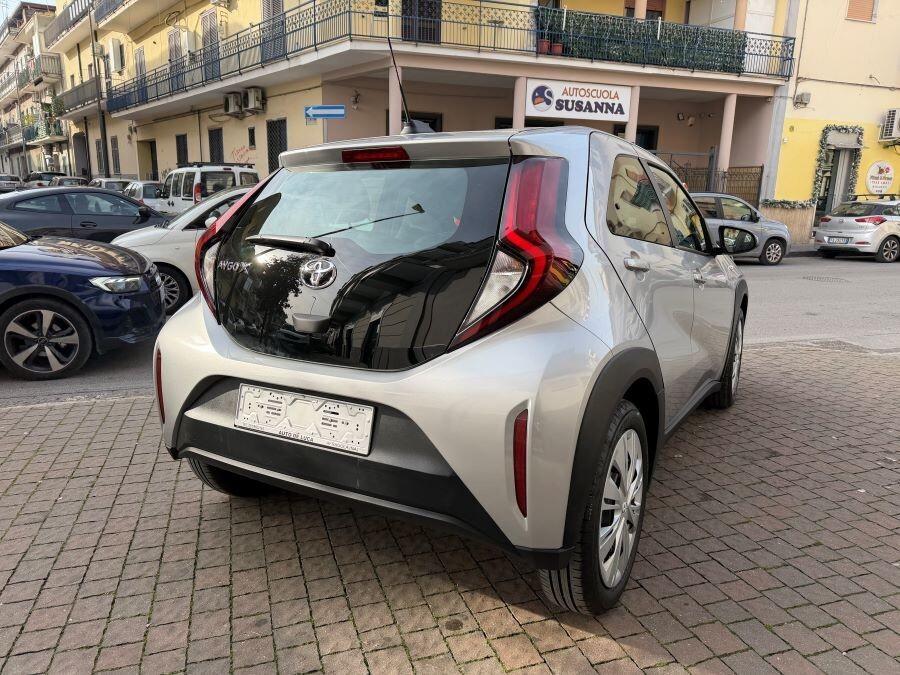 TOYOTA AYGO X 1.0 AUTOMATICA LOUNGE CERTIFICATA