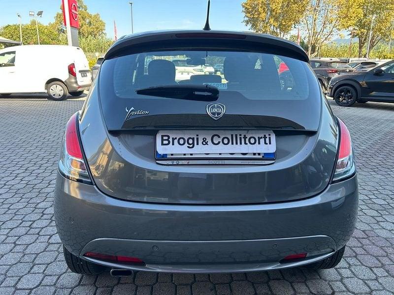 Lancia Ypsilon III 2015 5 Porte 1.2 69cv Silver