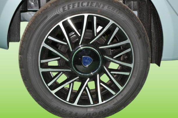 LANCIA New Ypsilon - Ypsilon MY24 1.0 FireFly 70cv Start&Stop Hybrid PLATINO