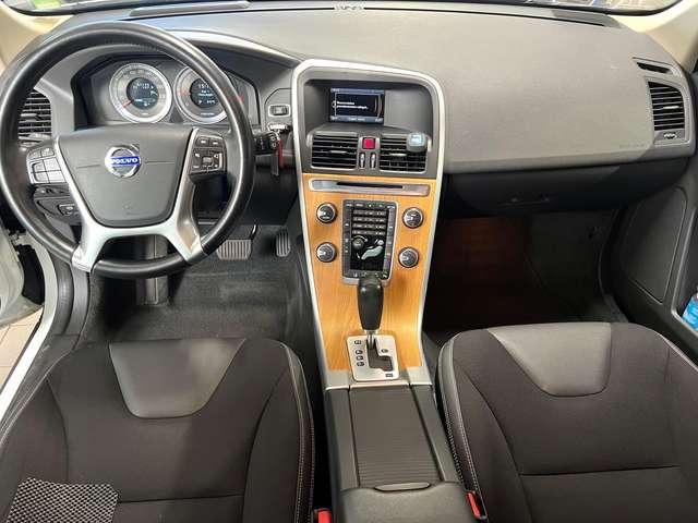 Volvo XC60 XC60 I 2008 2.0 d3 Momentum geartronic Tagliandata