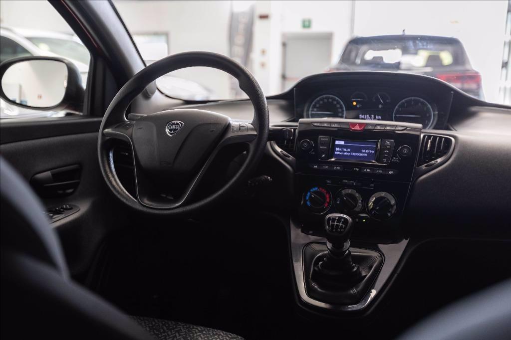 LANCIA Ypsilon 1.0 firefly hybrid Silver s&s 70cv 5p.ti del 2021