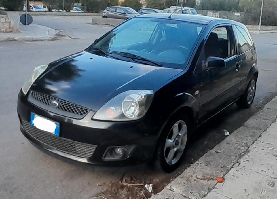 Ford Fiesta 1.2 16V 3p. Ghia