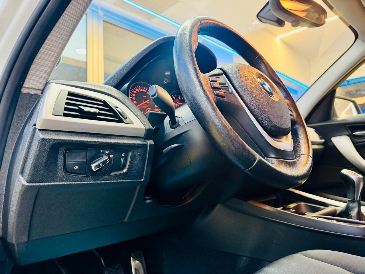 BMW 114d Sport 95CV 1.6 Diesel 5Porte LED/Navi/BT/PDC