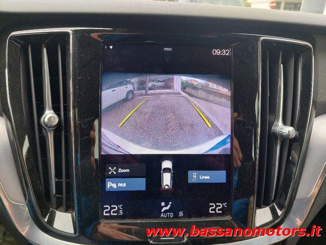 VOLVO V60 B4 (d) Geartronic Momentum Business