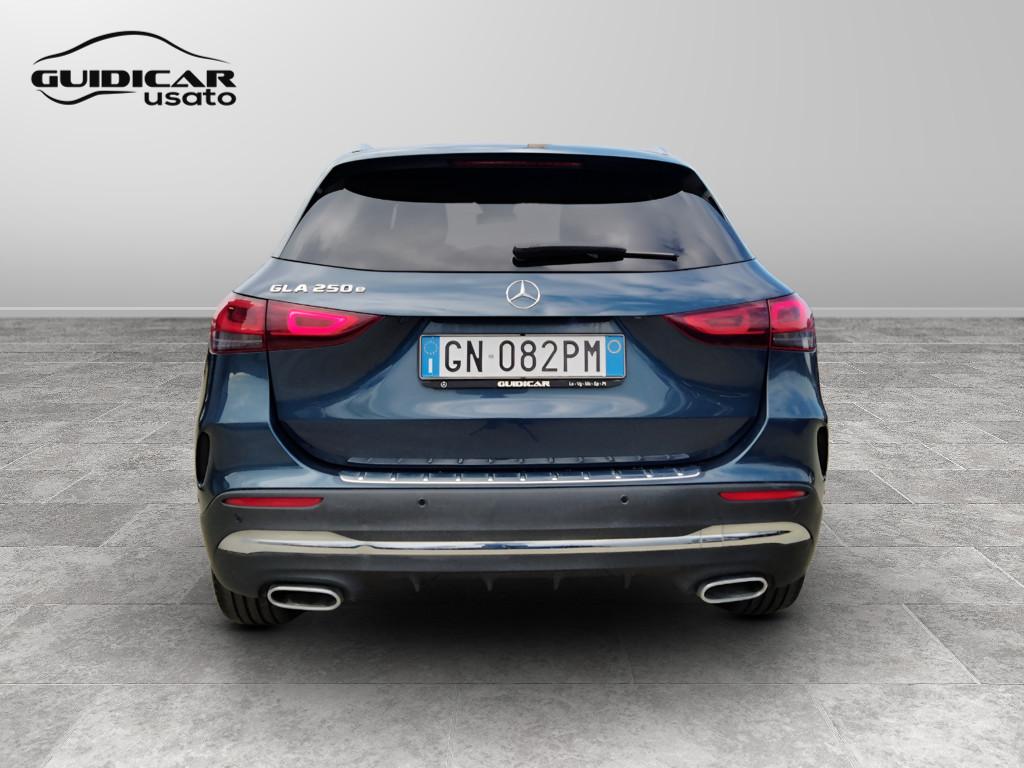 Mercedes-Benz GLA-H247 2020 - GLA 250 e phev (eq-power) Premium auto