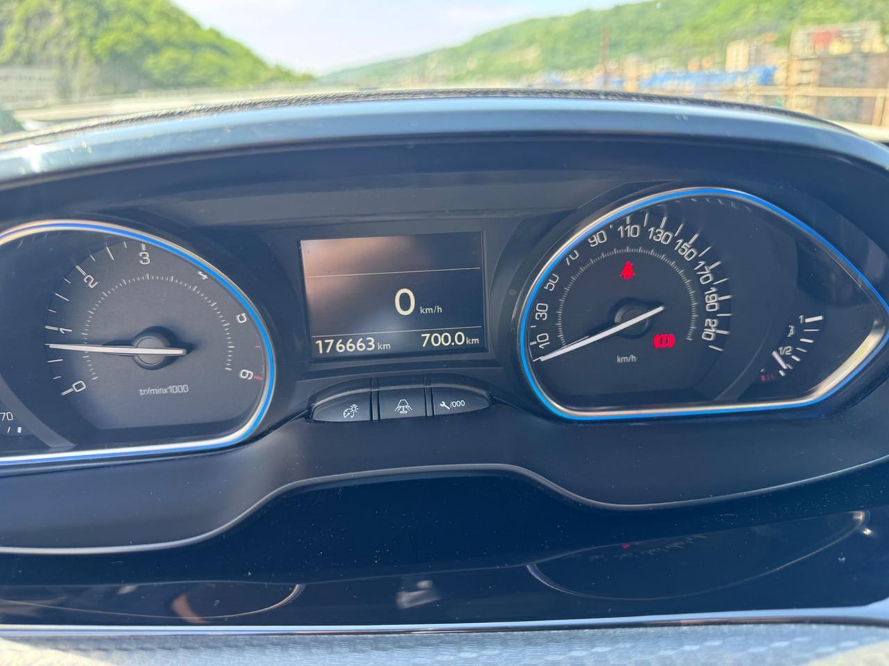 Peugeot 2008 BlueHDi 100 Allure Eu6