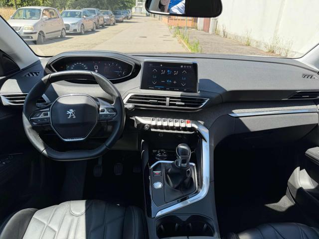 PEUGEOT 5008 PureTech Turbo 130 S&S Allure