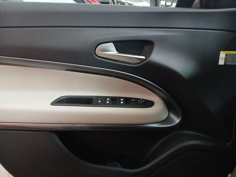 FIAT 600 (2023-->) Hybrid 110 CV DCT MHEV La Prima