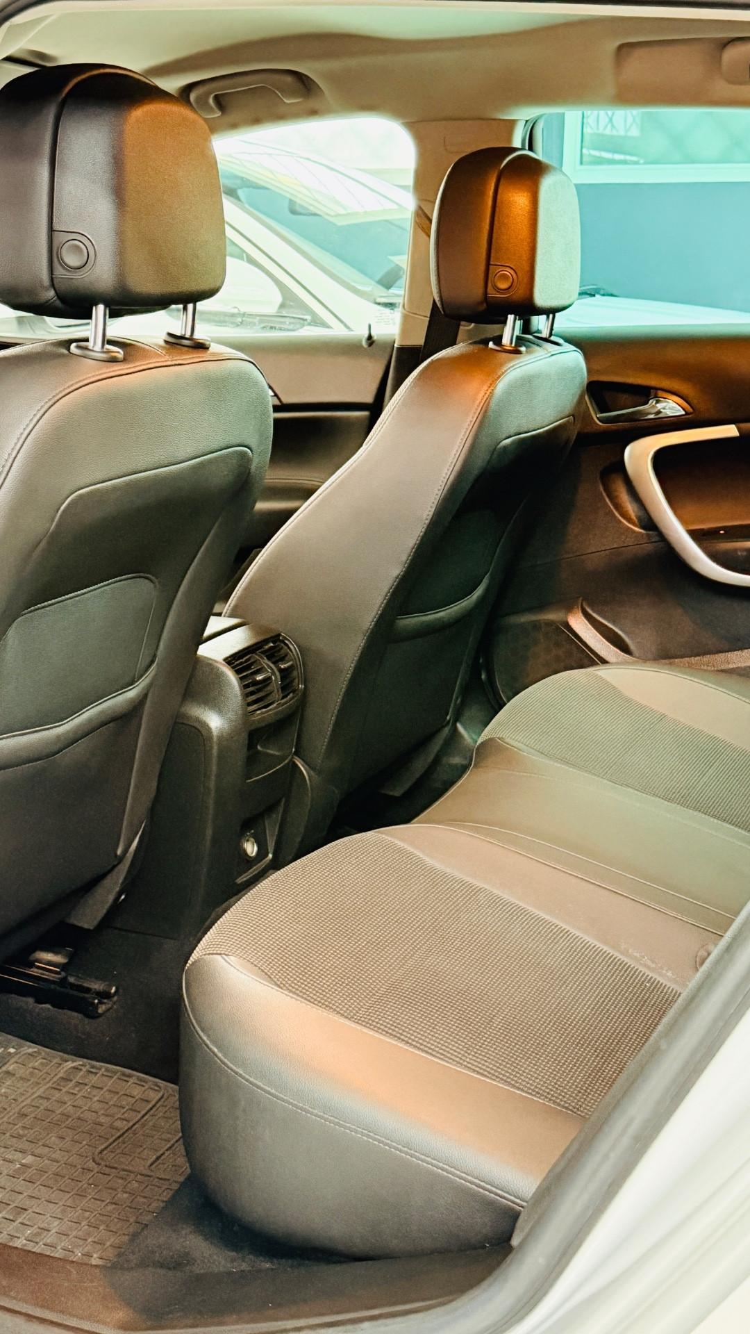 Opel Insignia 2.0 CDTI Sports Tourer Cosmo