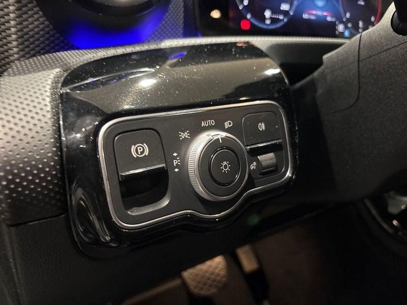 Mercedes-Benz Classe A A 180 d Sport Night edition Plus auto