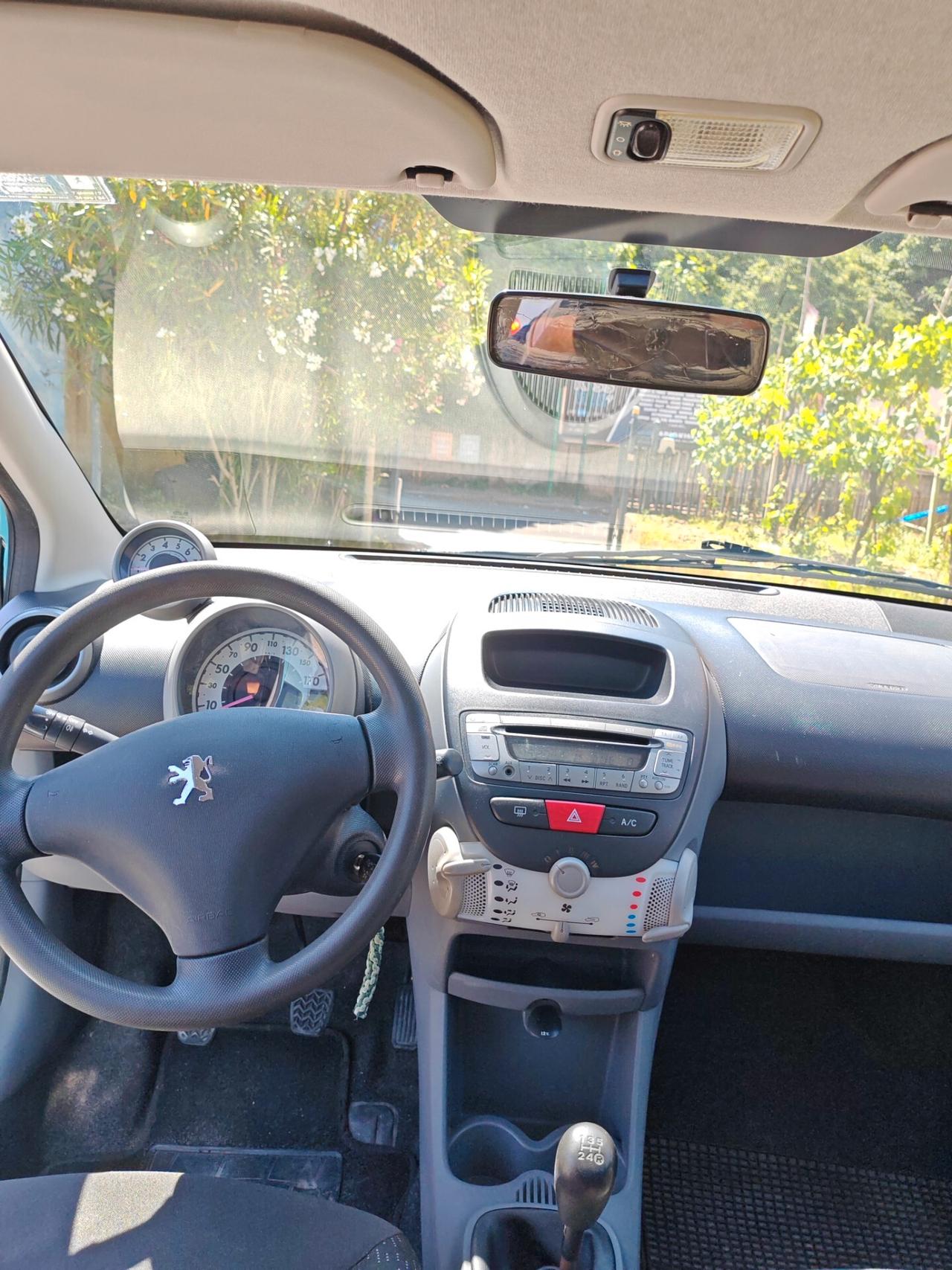 Peugeot 107 RESTYLING PERFETTA VOMERO 2011