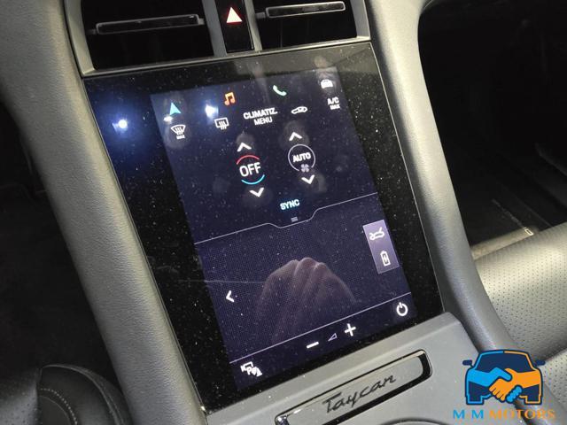 PORSCHE Taycan 4S Performance