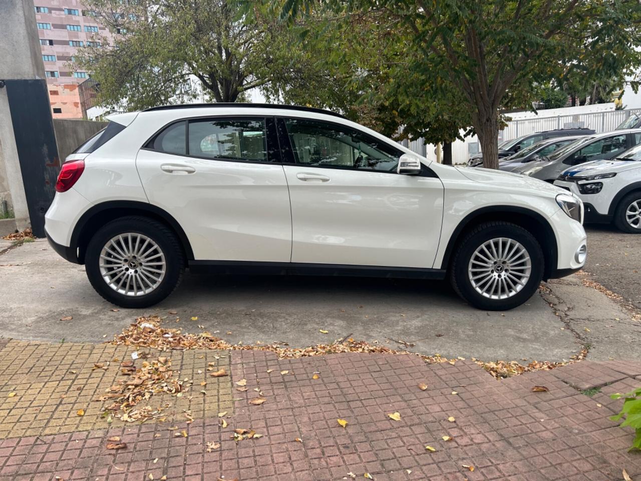 Mercedes GLA 180 d Automatic Executive