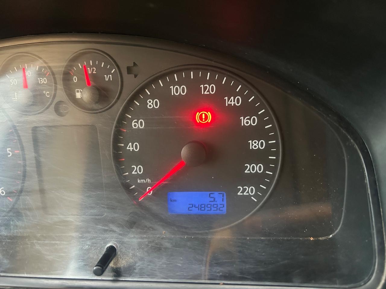 Volkswagen Transporter 2.5 TDI 4X4 Gancio Traino