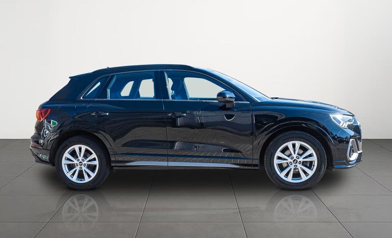 Audi Q3 35 TDI S line edition 150cv