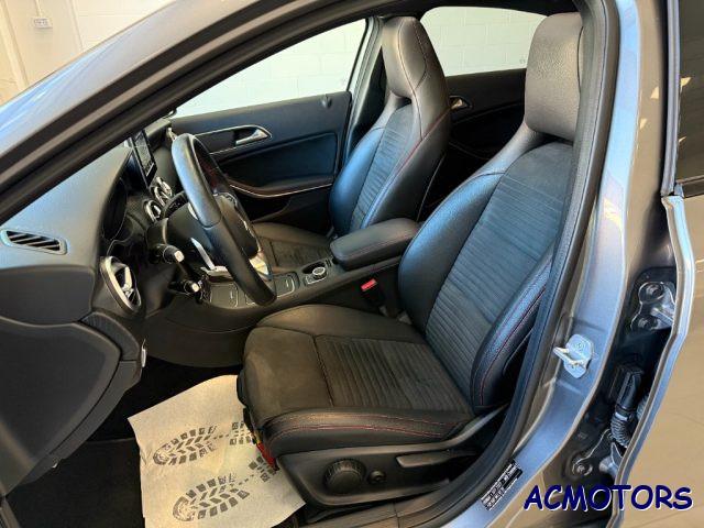 MERCEDES-BENZ A 200 d Automatic 4Matic Premium