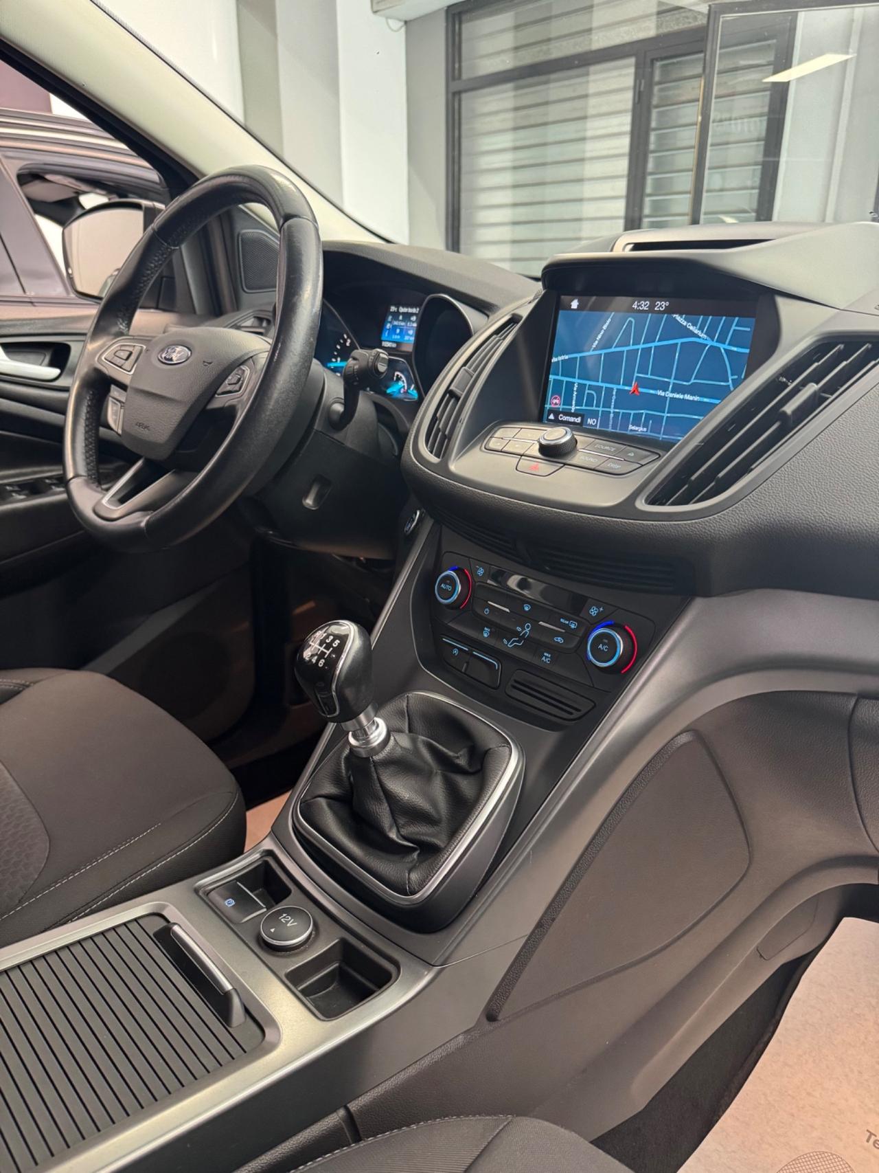 Ford Kuga 1.5 TDCI 120 CV S&S 2WD Titanium