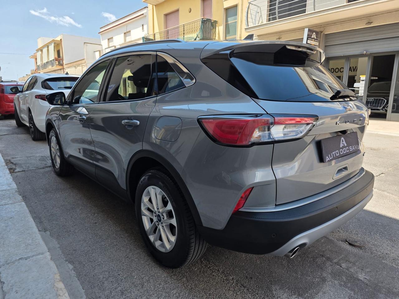 Ford Kuga 2.0 EcoBlue Hybrid 150 CV 2WD Titanium Business / cambio manuale