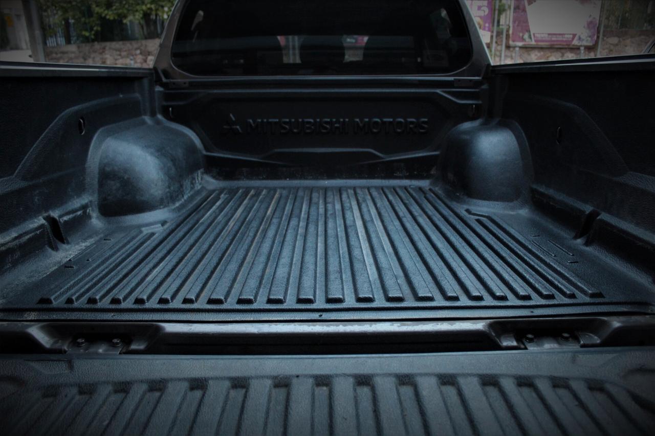 Mitsubishi L200 2.3 D Double Cab 4x4 Gancio