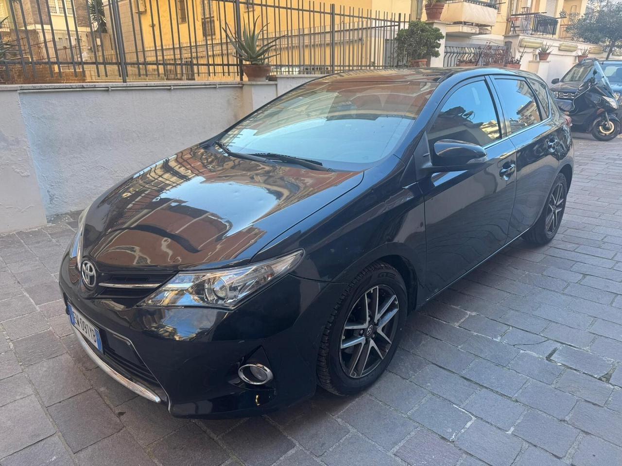 TOYOTA Auris 1.4 D-4D Lounge LEGGERE DESCRIZIONE