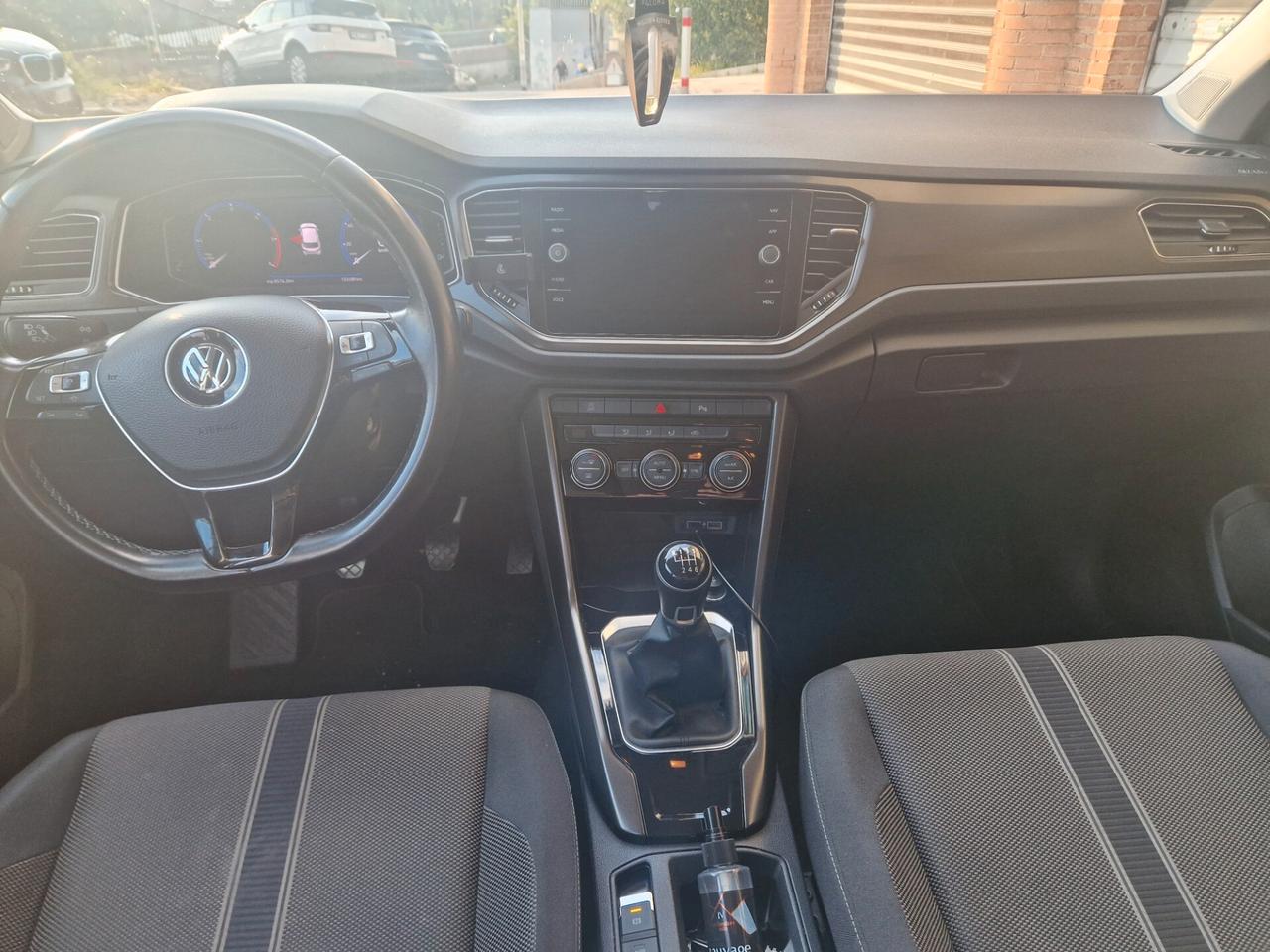 Volkswagen T-Roc 1.6 TDI SCR Business BlueMotion Technology