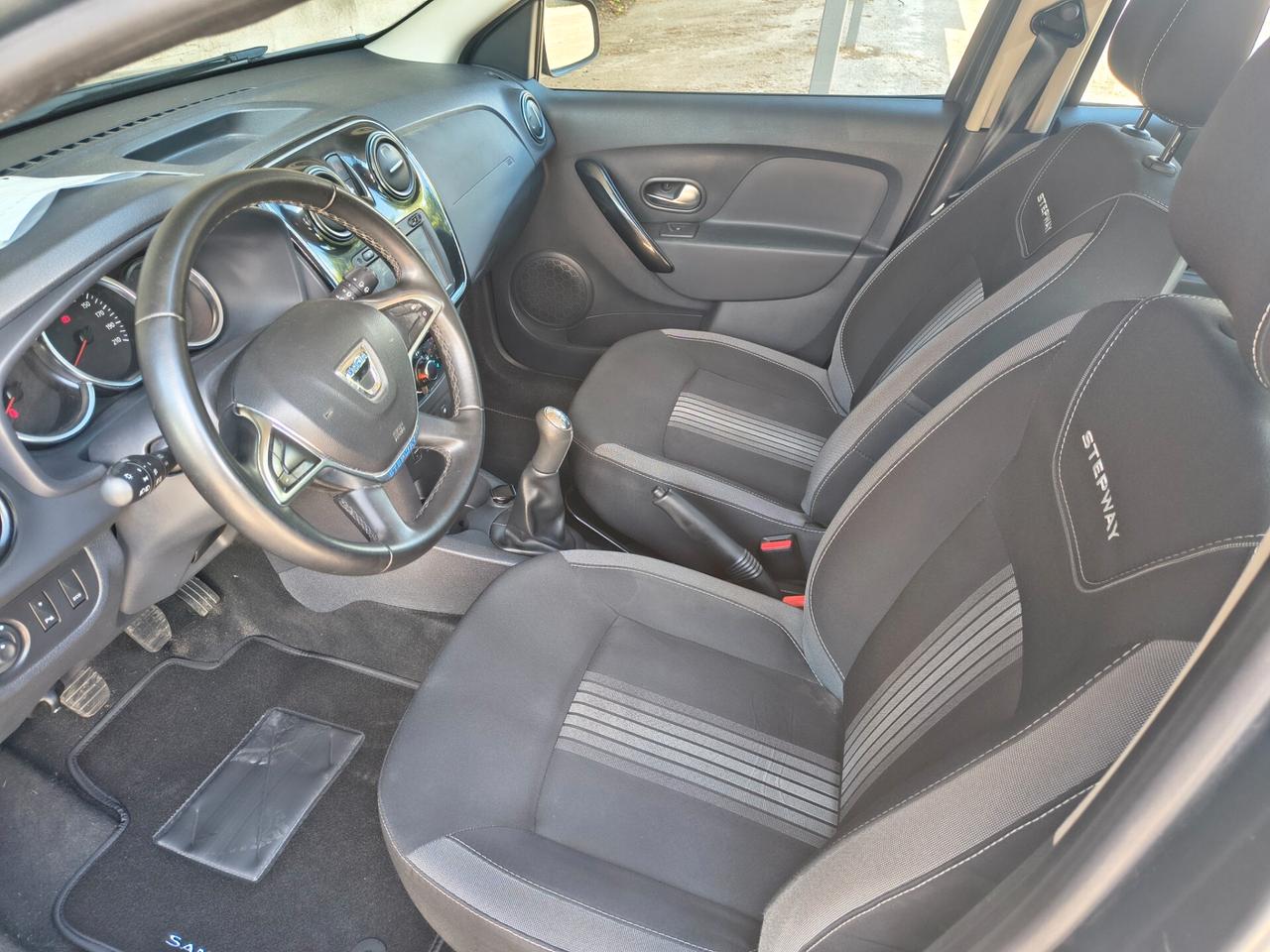 DACIA SANDERO STEPWAY 1.5 DCI 90 CV 43.000 KM