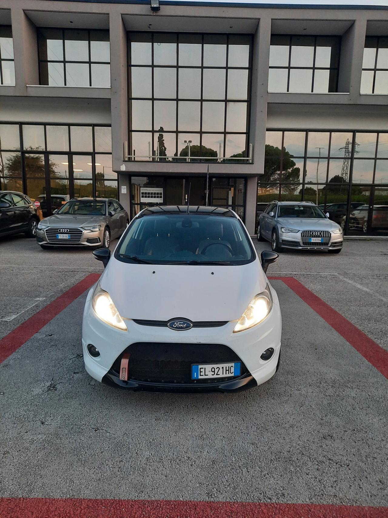 Ford Fiesta 1.6 134CV 3 porte Individual