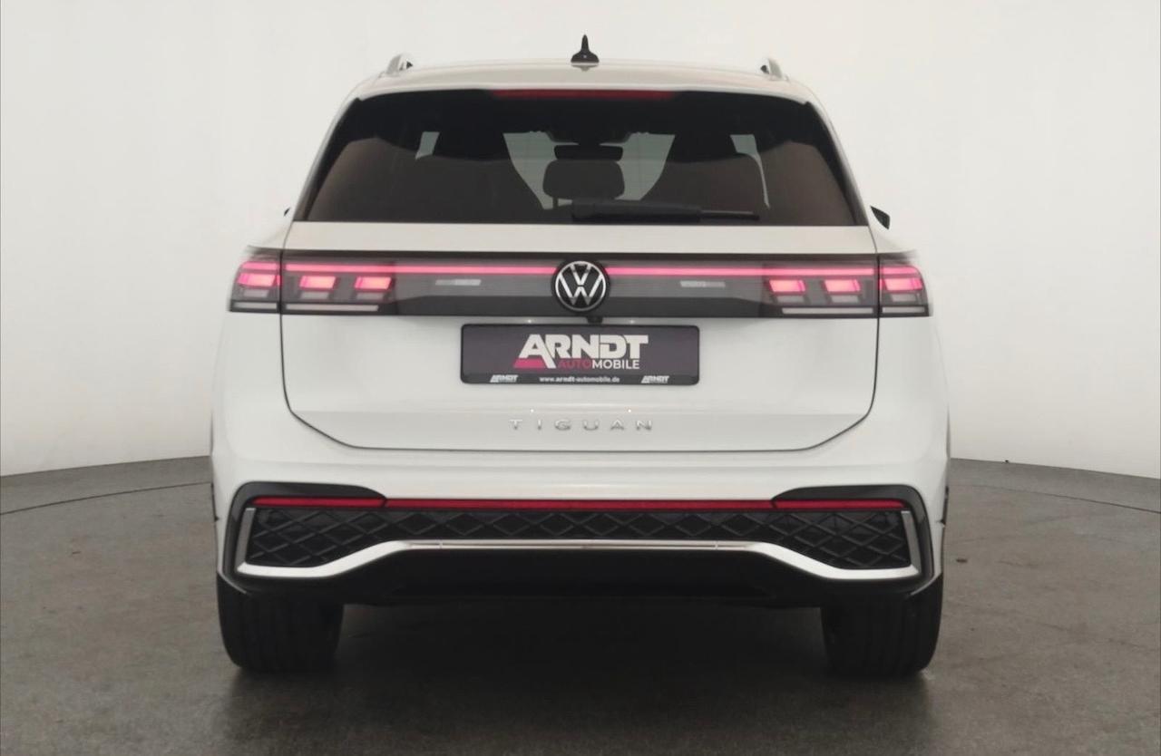 Volkswagen Tiguan 2.0TDi DSG R Line Navi Tetto Cerchi neri