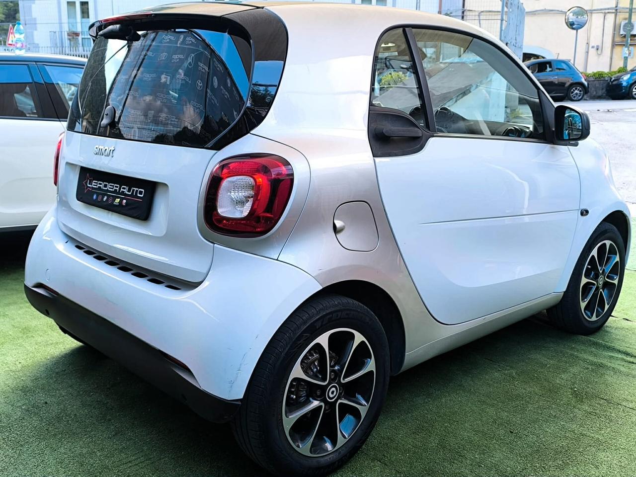 Smart ForTwo 1.0 71 cv - Cambio Automatico Block Shaft
