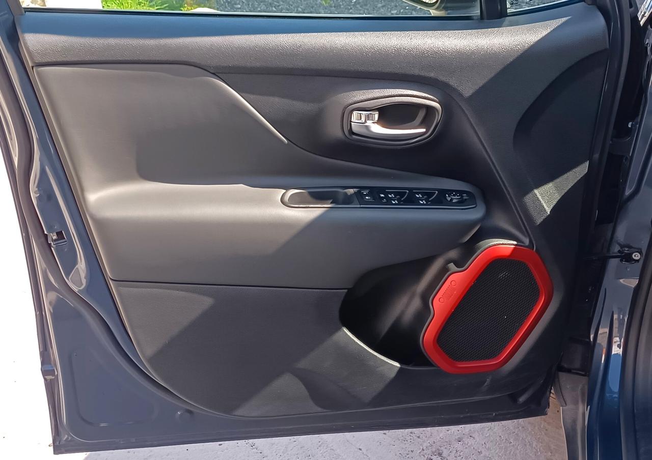 Jeep Renegade 1.3 T4 Trailhawk 240CV PHEV 4xe AT6 ZAMPOGNAUTO CT
