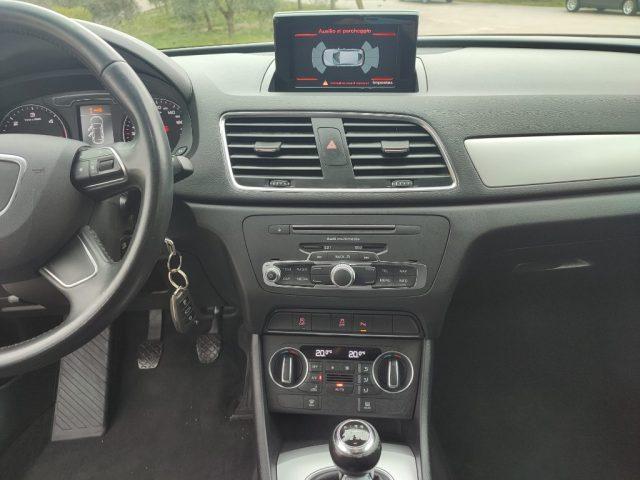 AUDI Q3 2.0 TDI 120 CV Business