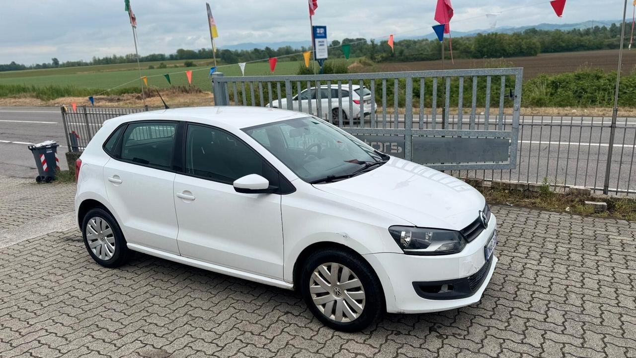 Volkswagen Polo 1.2 BENZINA 2011 NEOP.