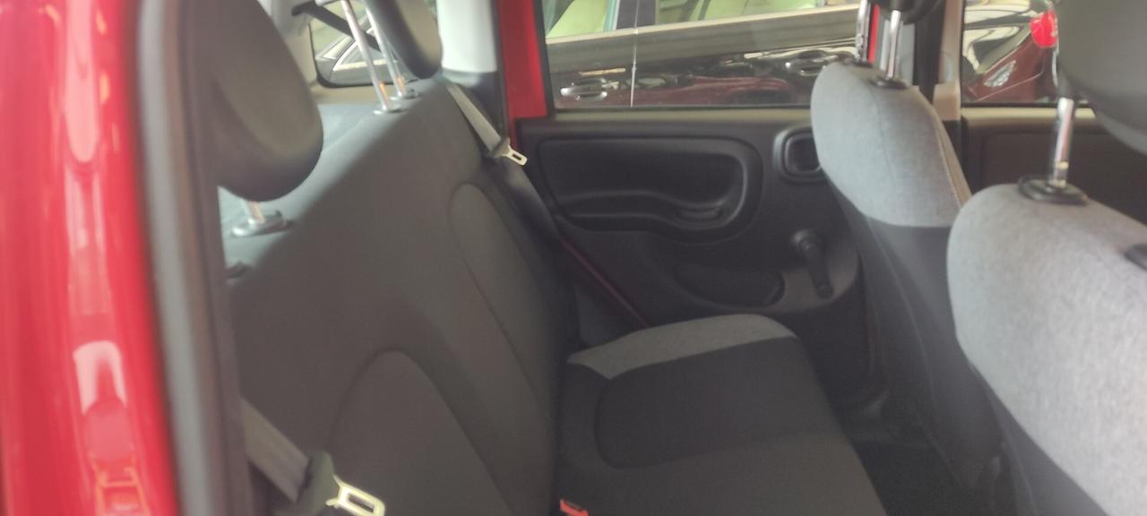 FIAT PANDA LOUNGE CROSS 1.2 BENZINA GPL