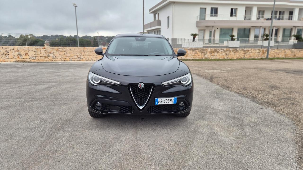 Alfa Romeo Stelvio 2.2 Turbodiesel 180 CV AT8 Q4 Super