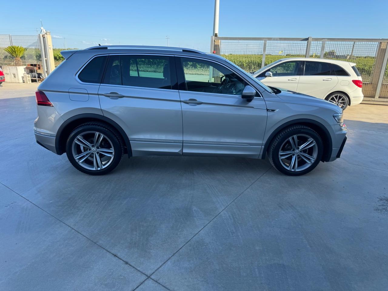 Volkswagen Tiguan 2.0 TDI SCR DSG Executive R-Line BMT