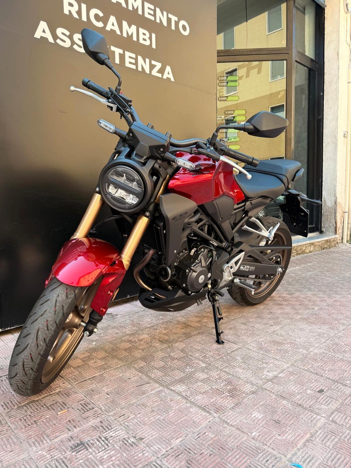 Honda CB 300 R - Solo 206 km