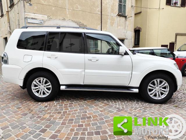 MITSUBISHI Pajero 3.2 DI-D 16V aut. 5p. Instyle DPF GARANZIA INCLUSA