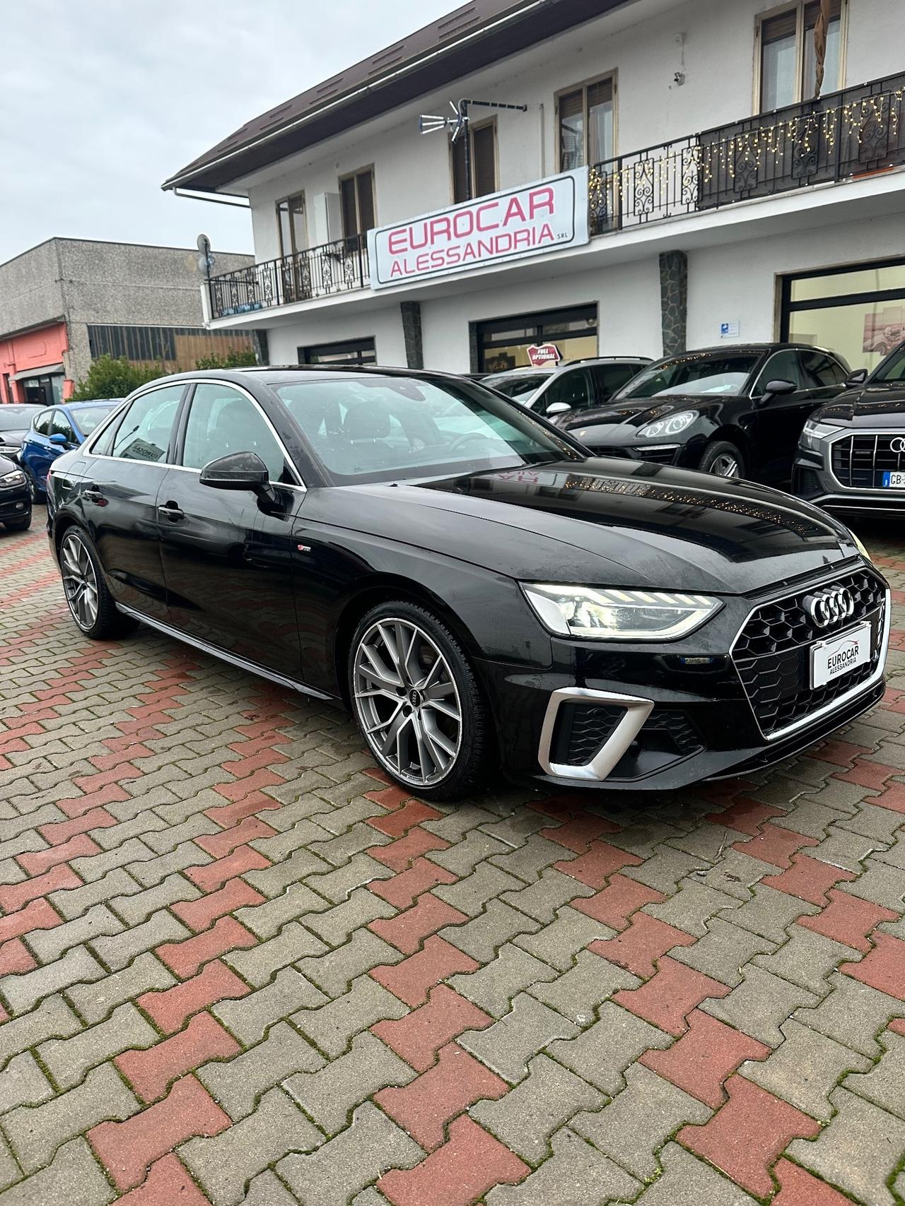 Audi A4 35 TDI/163 CV S tronic line edition