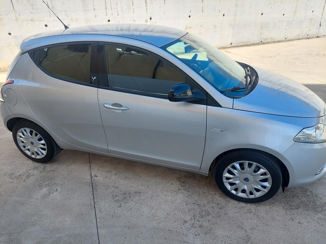 Lancia Ypsilon 1.3 MJT 16V 95 CV 5 porte S&S Gold