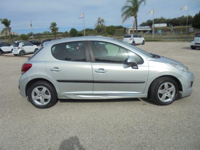 PEUGEOT 207 1.4 HDi 70CV 5p. X Line