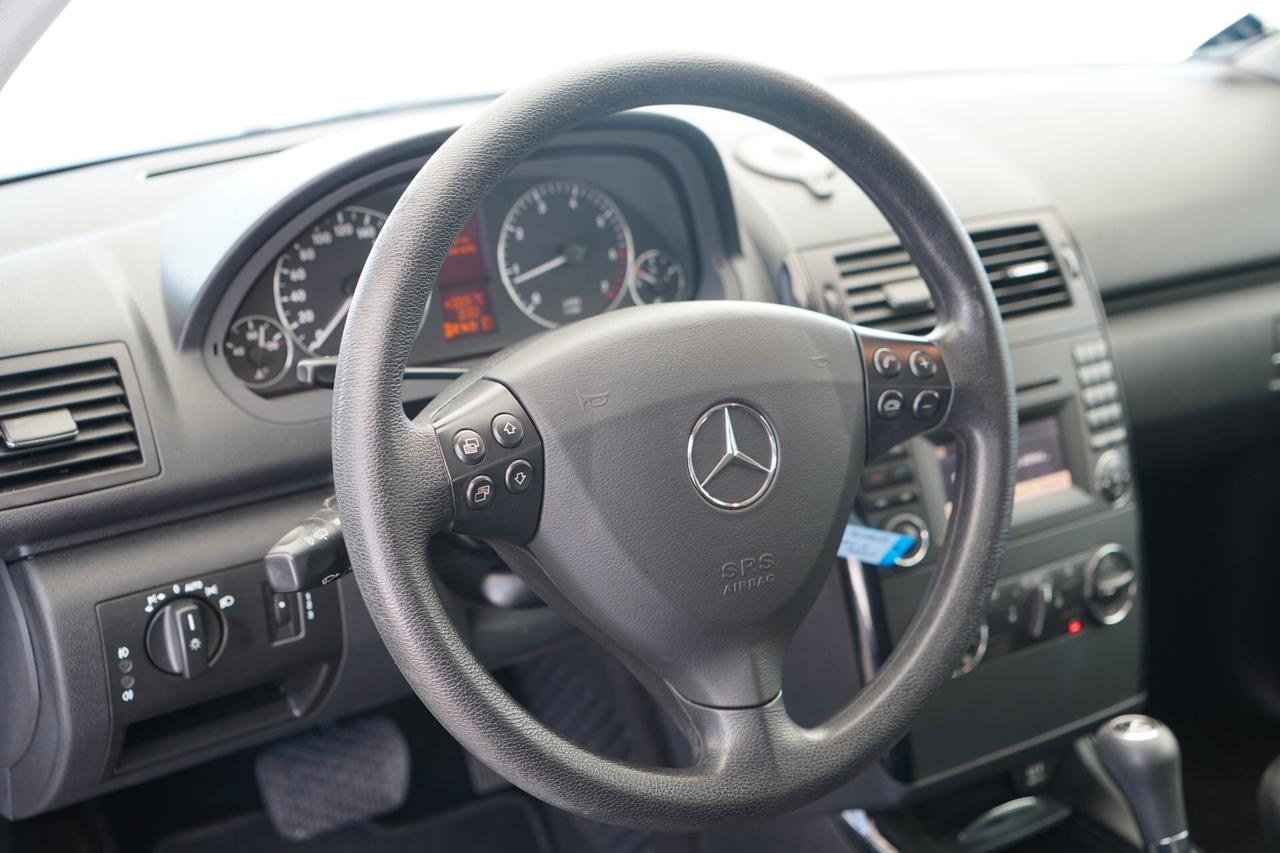 Mercedes-benz A 180 AUTOMATIC Executive