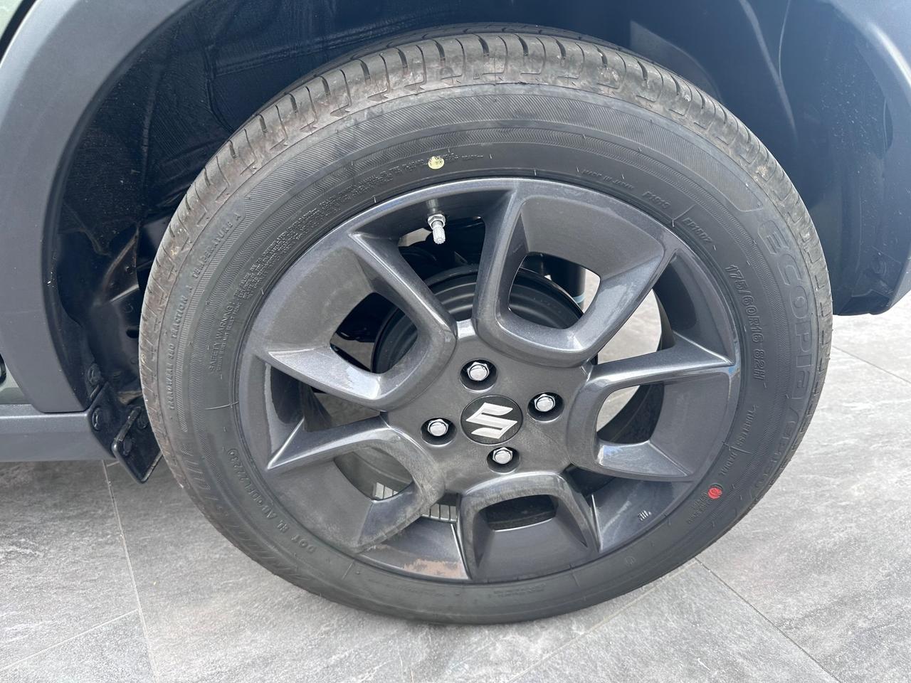 Suzuki Ignis 1.2 Hybrid 4WD All Grip Top